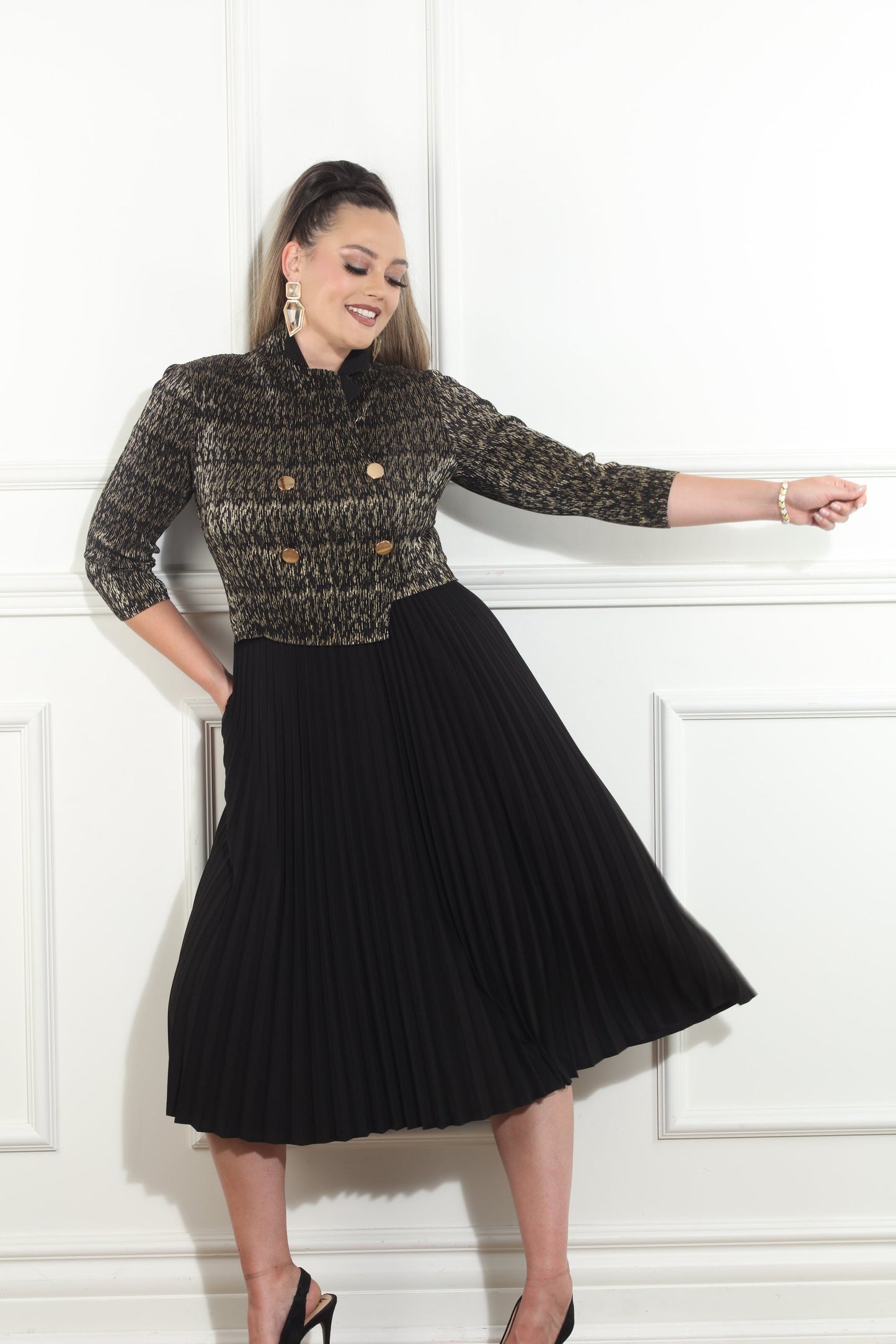 Luxe Moda, - Style LM-461