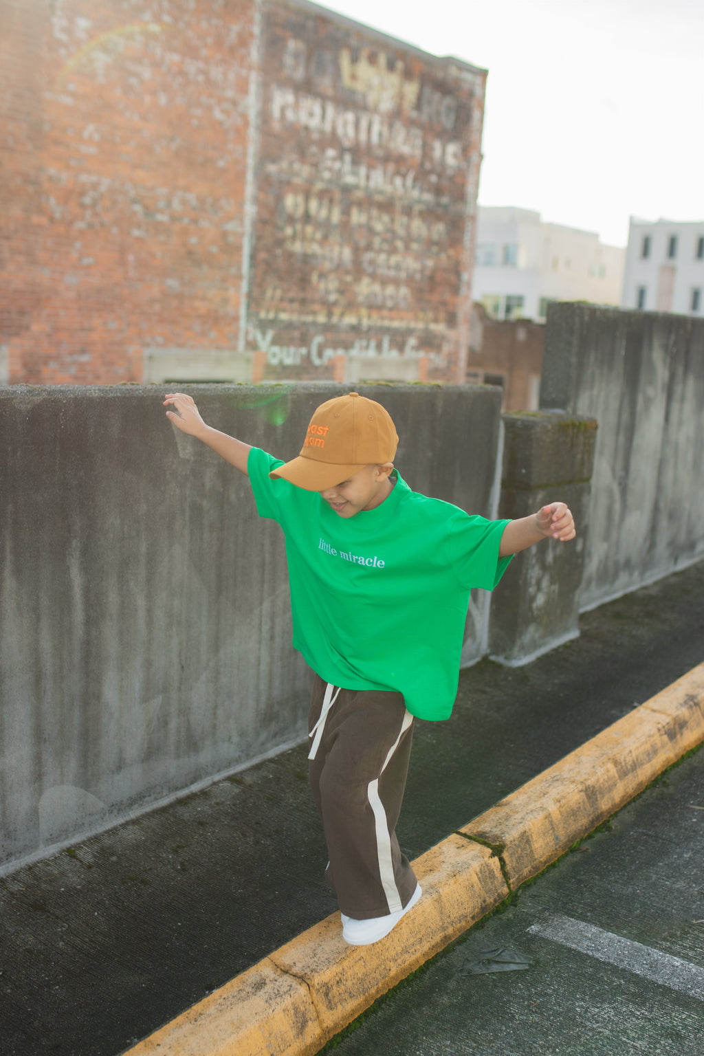 LITTLE MIRACLE TEE