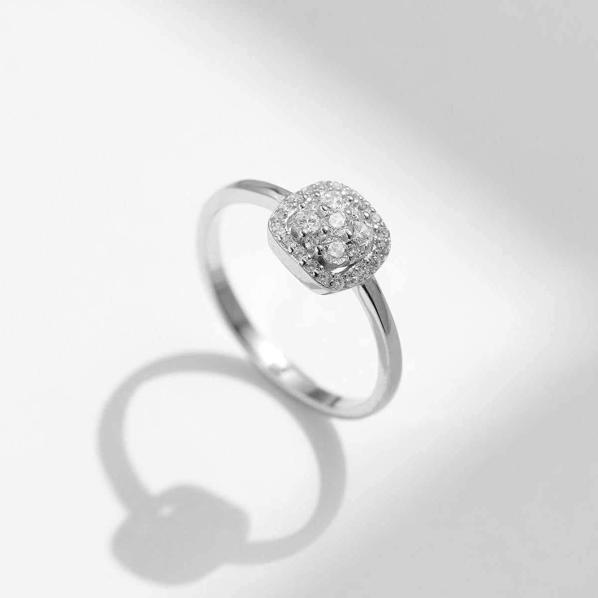 Geometric D-Color VVS1 Moissanite-Set Sterling Silver Engagement Ring for Women