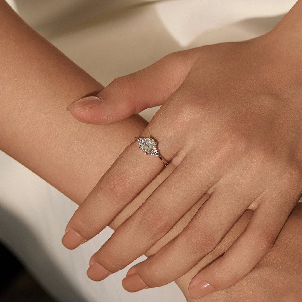 Geometric D-Color VVS1 Moissanite-Embellished Sterling Silver Engagement Ring for Women