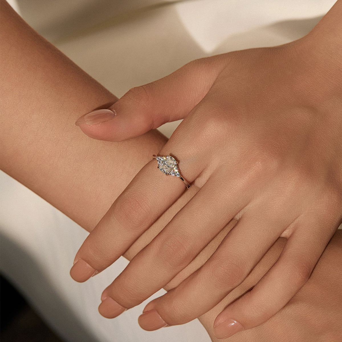 Geometric D-Color VVS1 Moissanite-Embellished Sterling Silver Engagement Ring for Women