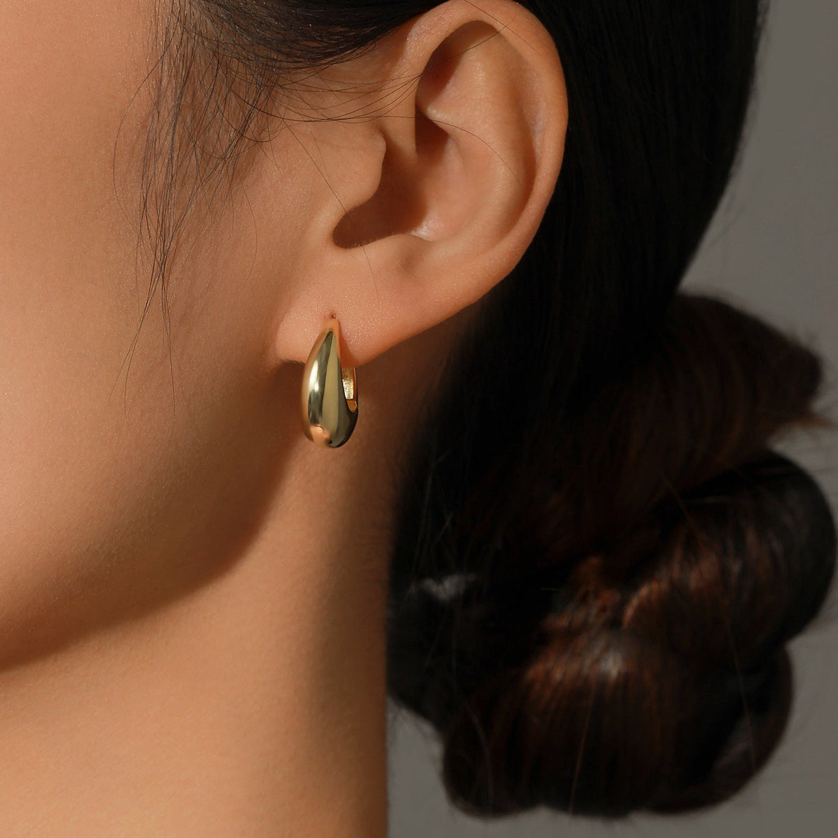 Minimalist Sterling Silver Hoop Earrings with Liquid Metal Finish