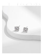 Round D-Color VVS1 Moissanite Stud Earrings in Sterling Silver – Minimalist Geometric Design